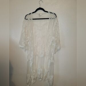 Dizzy Lizzy Lace Kimono Duster